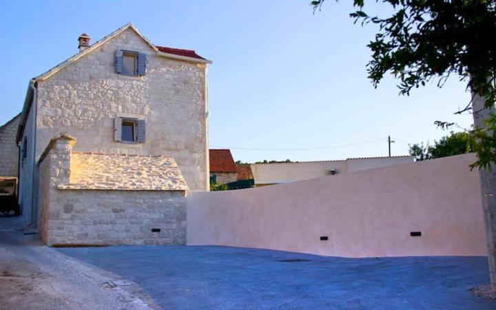 Villa Komelo Škrip Buitenkant foto