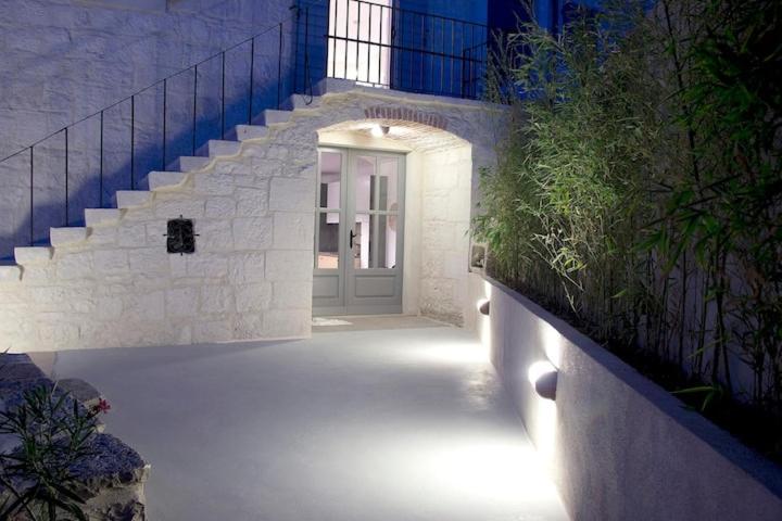 Villa Komelo Škrip Buitenkant foto