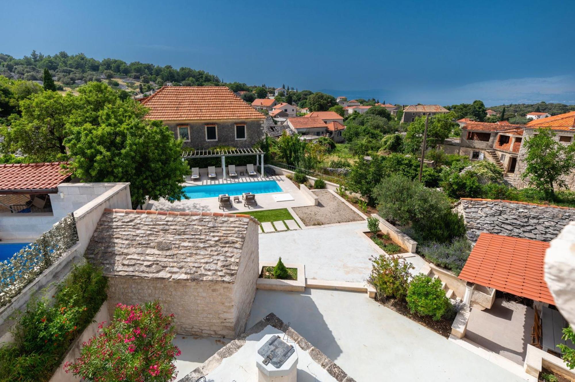 Villa Komelo Škrip Buitenkant foto